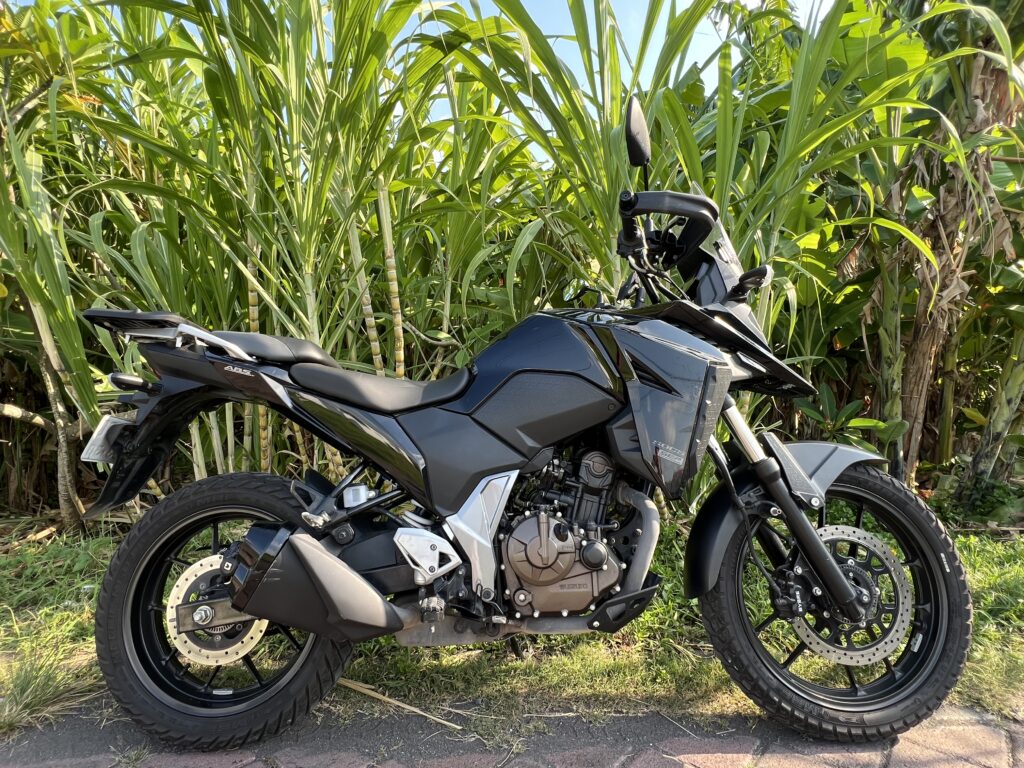 Suzuki V-Strom 250 ABS Total Black